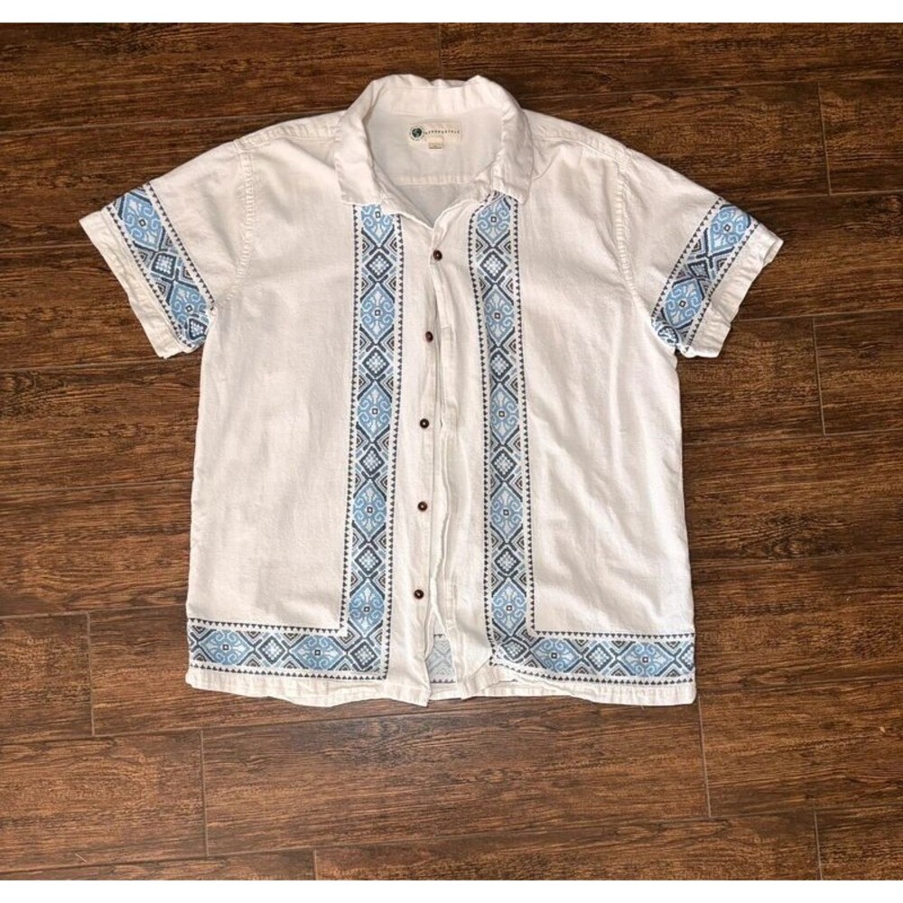 Aéropostale Embroidered Camp Collar Button-Up Shirt - XL